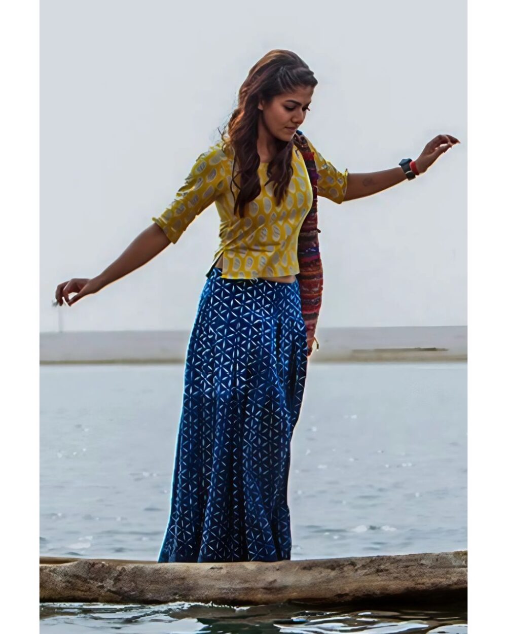 1 Nanum rowdy dhan outfit