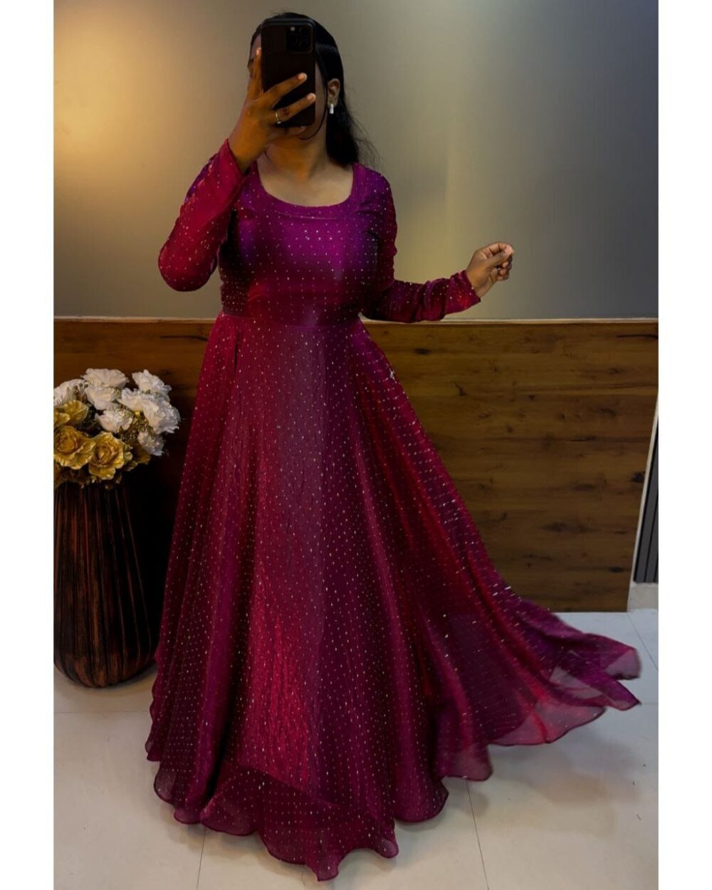 Riya Diamond (Wine) - Image 3